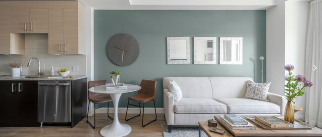 Building Photo - 22 Tyler St