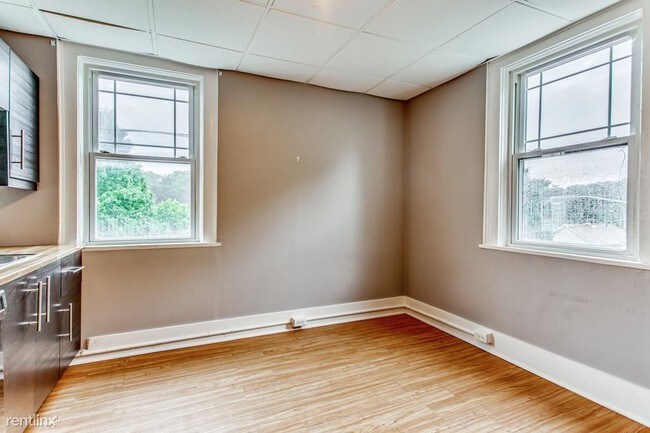 Building Photo - 1080 Steuben St