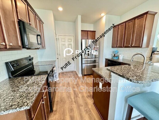 Foto del edificio - 239 Swamp Creek Ln