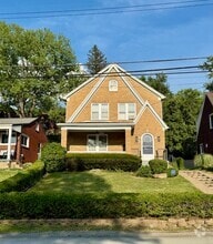 Building Photo - 544 James St