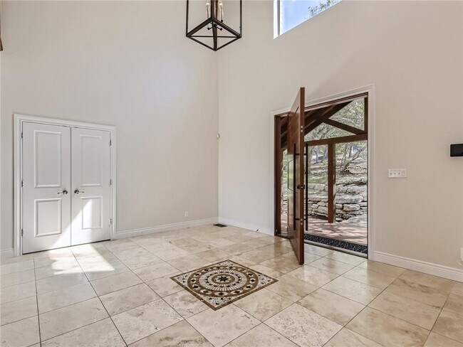 Building Photo - 267 Commons Ford Rd