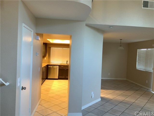 Building Photo - 13099 Reindeer Ct