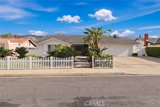 Building Photo - 1339 Dahlia Cir
