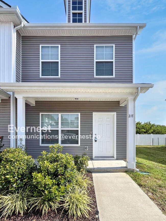 Building Photo - 217 Tara Ct