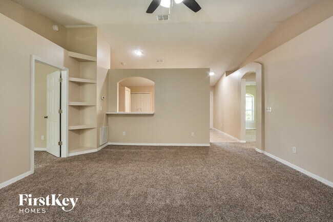 Building Photo - 2482 Derby Dr