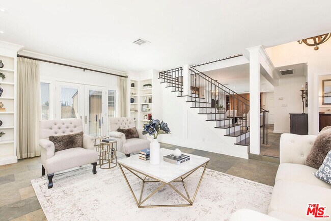 Foto del edificio - 17108 Oak View Dr