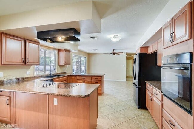 Foto del edificio - 1505 Strong Dr