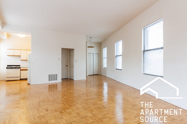 Building Photo - 3751 N Halsted St