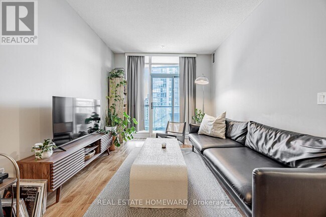 Photo du bâtiment - 219 Fort York Blvd