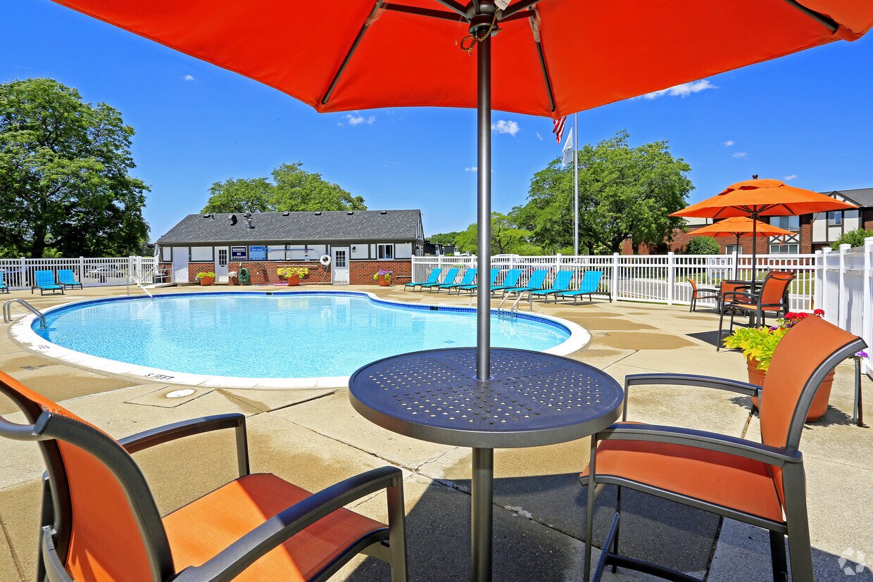 Maple Grove Apartments Sterling Heights, MI