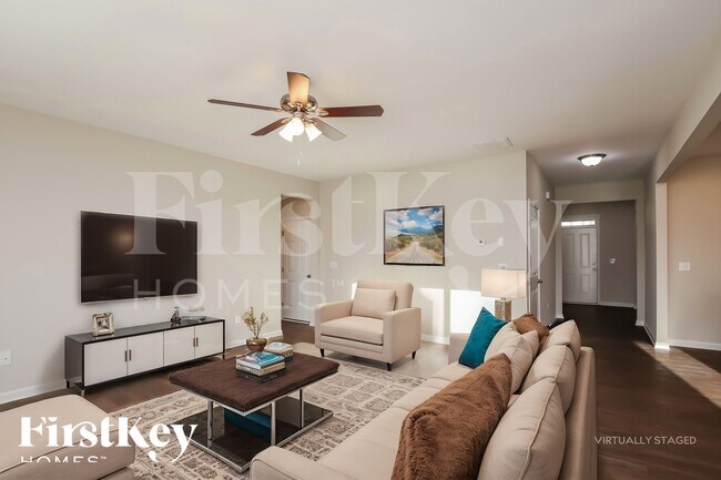 Foto del edificio - 73 Maple Brook Dr