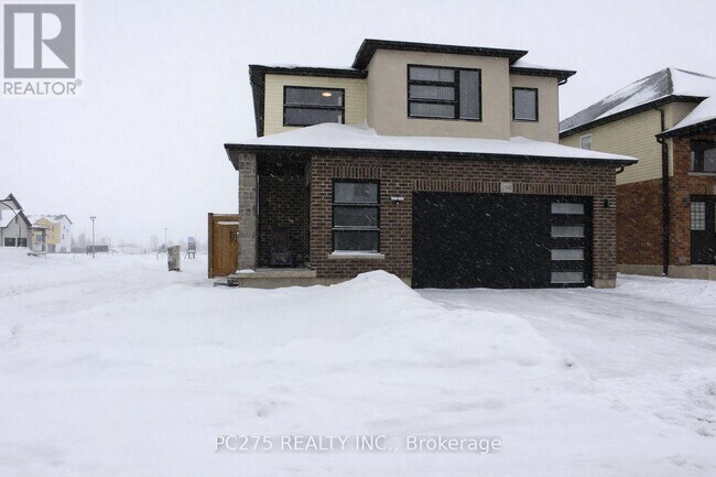 Building Photo - 2949 Biddulph Street