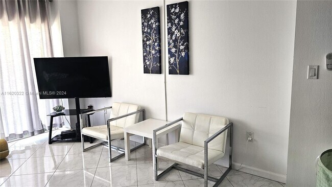 Foto del edificio - 1965 S Ocean Dr