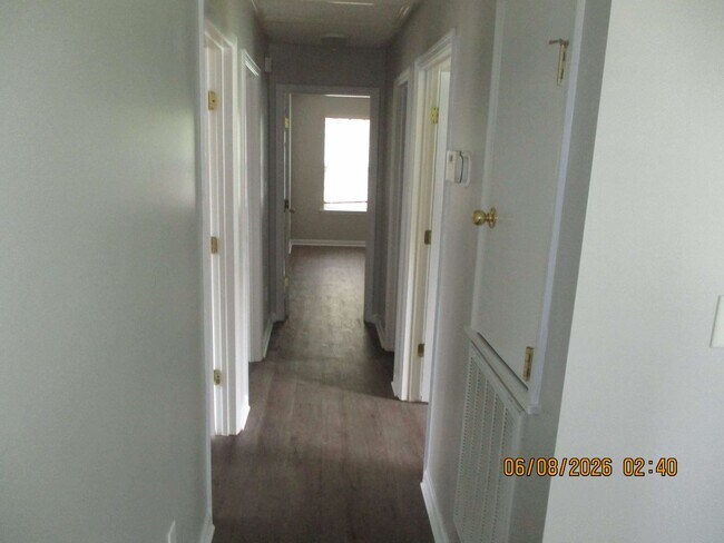 Foto del edificio - 135 Twelve Oaks Ct