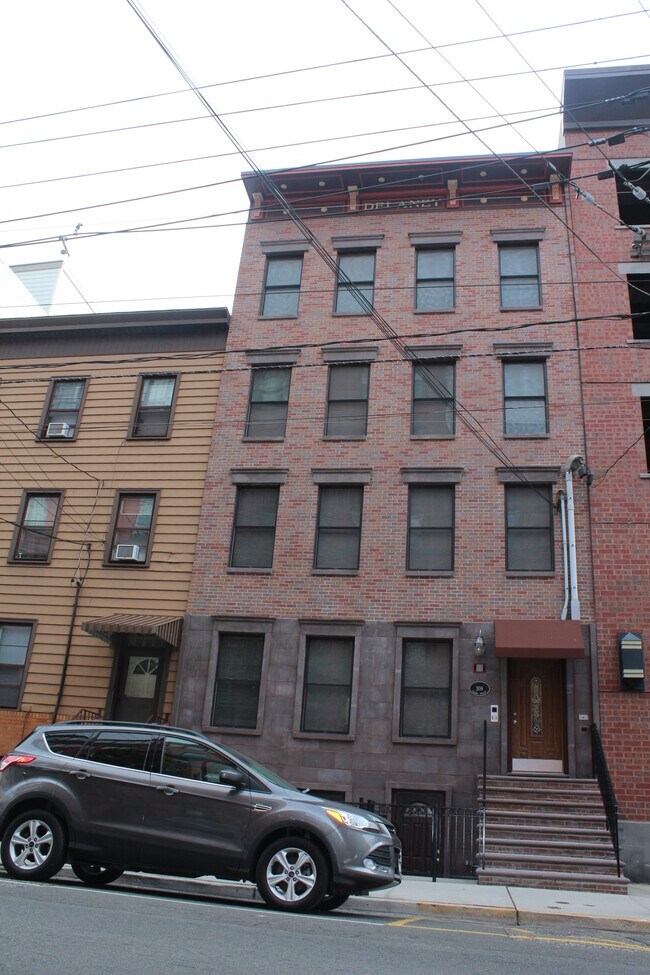 Building Photo - 311 Grand St