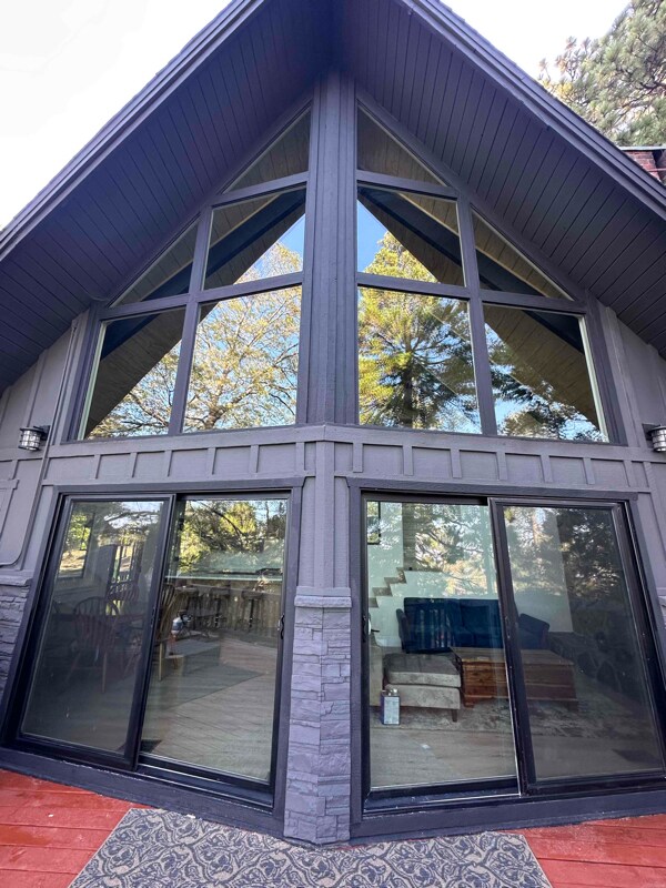 Foto principal - 553 Pioneer Rd