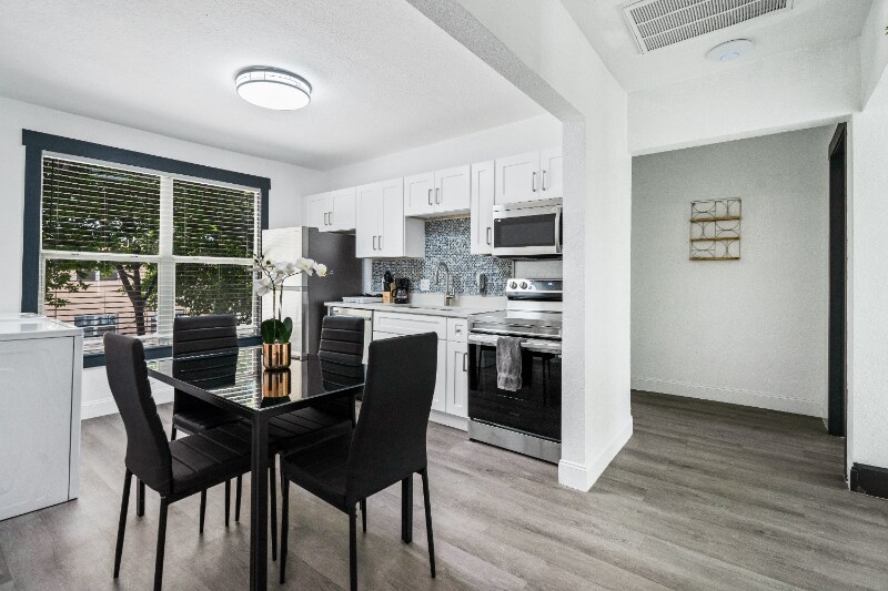 Foto principal - 209 W Gladys St