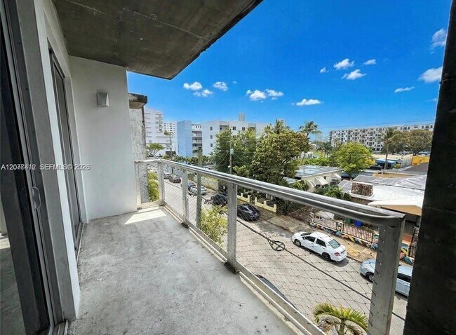 Foto del edificio - 765 NW 1st St