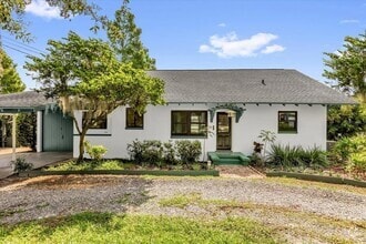 Building Photo - 2070 St George St