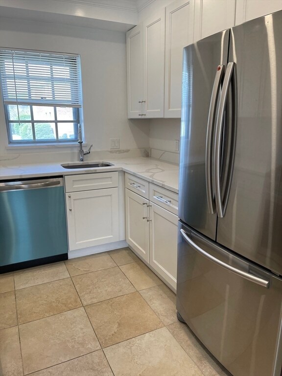 Foto del edificio - 153 Lake Shore Rd