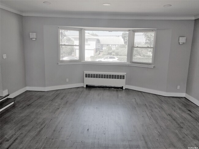 Building Photo - 74 Polo Rd