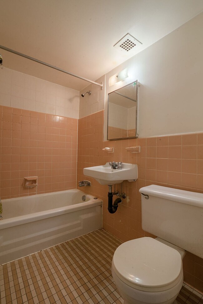 Photo du bâtiment - 3460 Rue Durocher