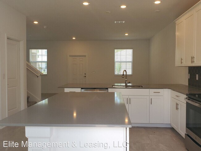 Foto del edificio - 3 br, 2.5 bath House - 5661 Quiet Palm Loop