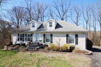 Building Photo - 300 Ladybird Dr