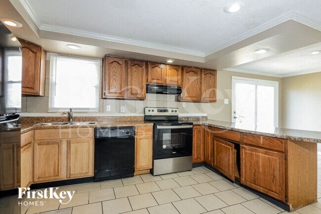 Foto del edificio - 9404 Granville Pl