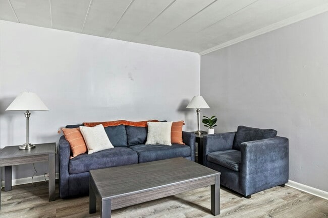 Photo - 1115 Mary Ann St Apartment