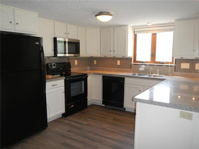 Building Photo - 1400 Hosford St
