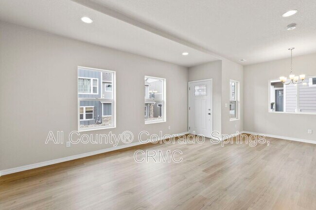 Building Photo - 6106 Venado Grv