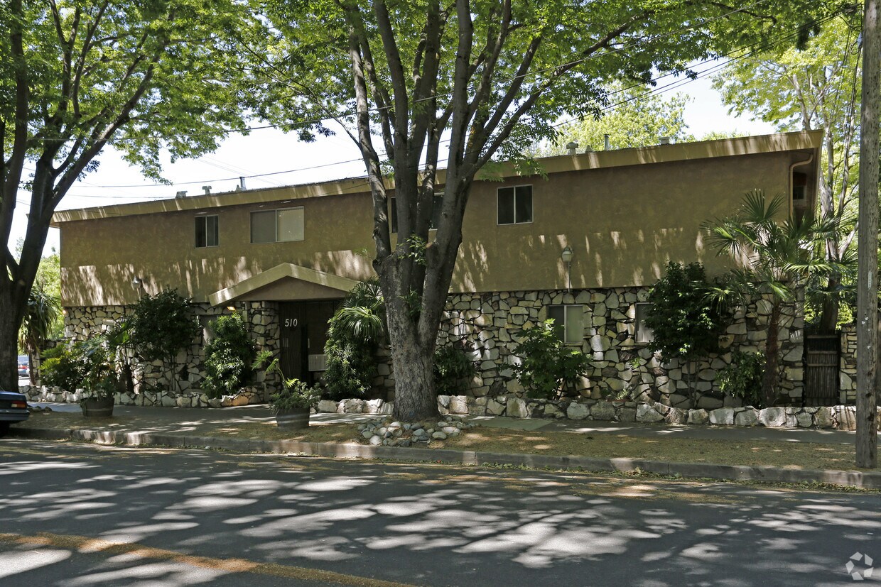 23rd & F St Apartments Sacramento, CA