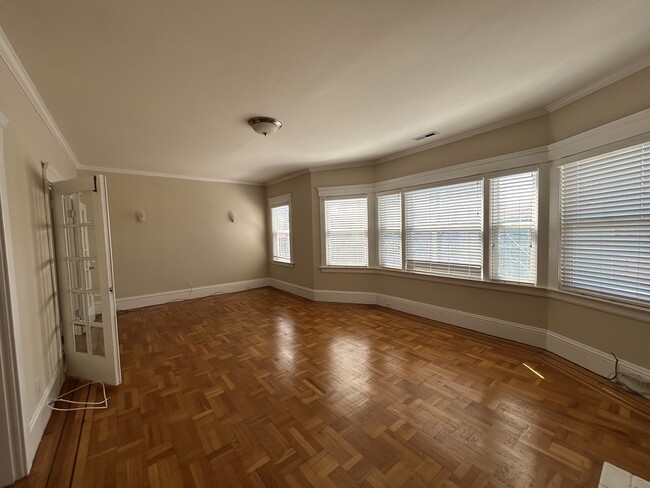 Living room - 1212 21st Ave