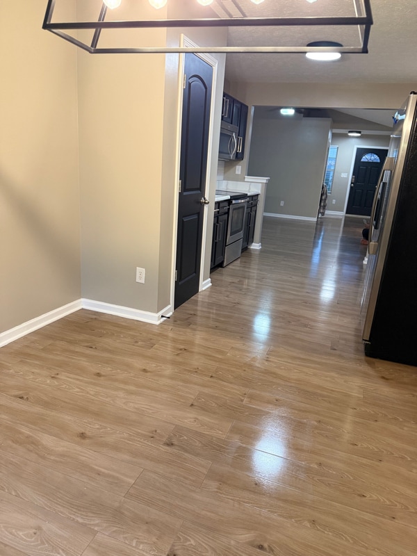 Building Photo - 3711 White Cliff Way