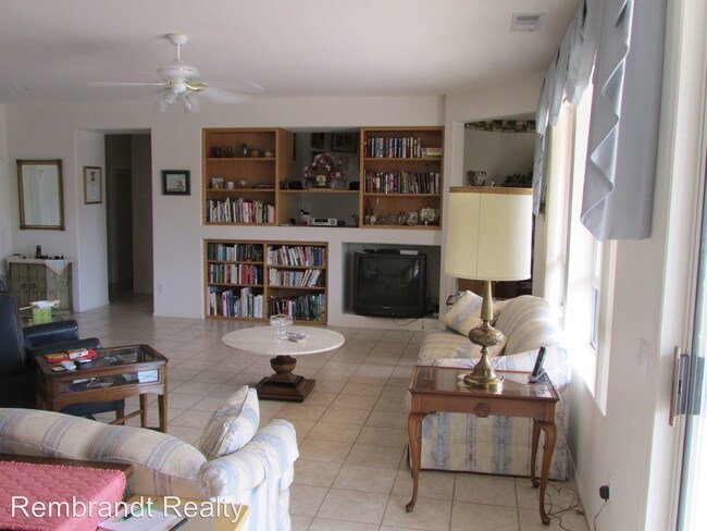 Building Photo - 22711 N La Paz Ln
