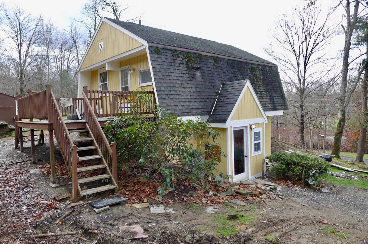 15 Violet Hill Rd, Rhinebeck, NY 12572 House Rental in Rhinebeck, NY