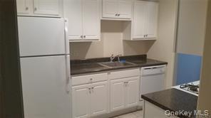 Foto del edificio - 25 Henry W Dubois Dr