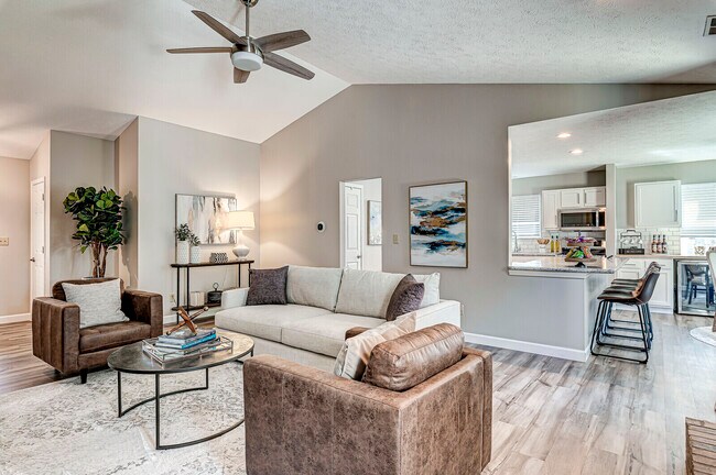 Foto del edificio - 107 E Quail Wood Ln