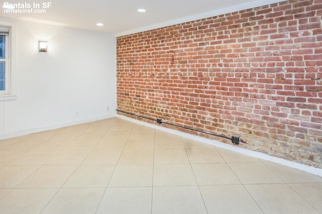 Building Photo - 709 Fillmore St