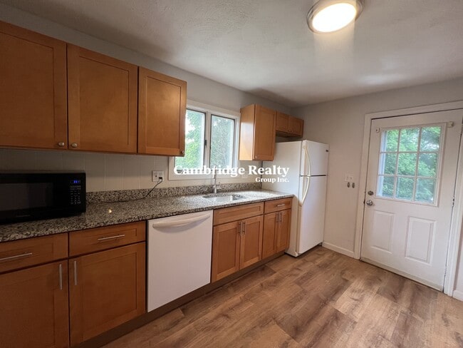 Building Photo - 143 Washington Cir