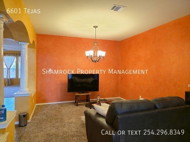 Building Photo - Sendero Springs - FIVE bedrooms!