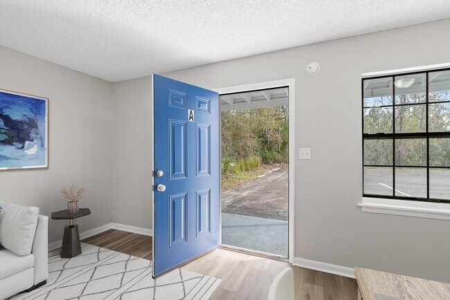 Foto del edificio - 102 Cone St