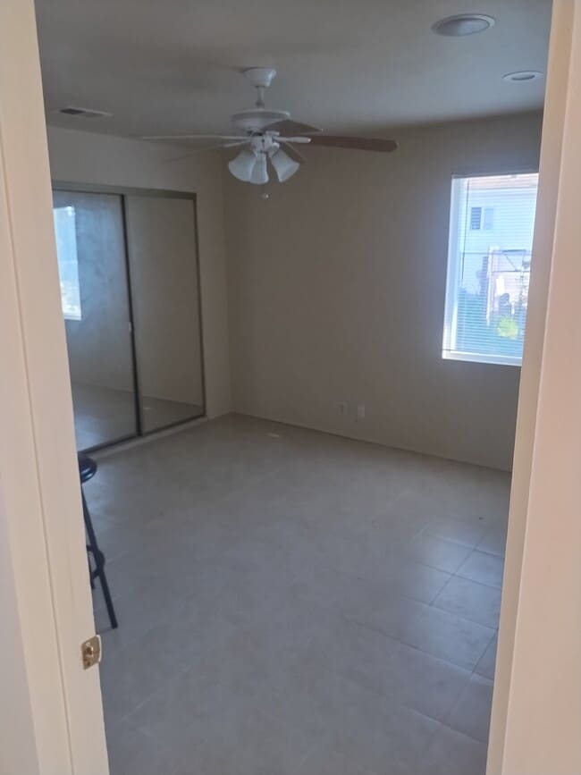 Building Photo - 1439 Burton St