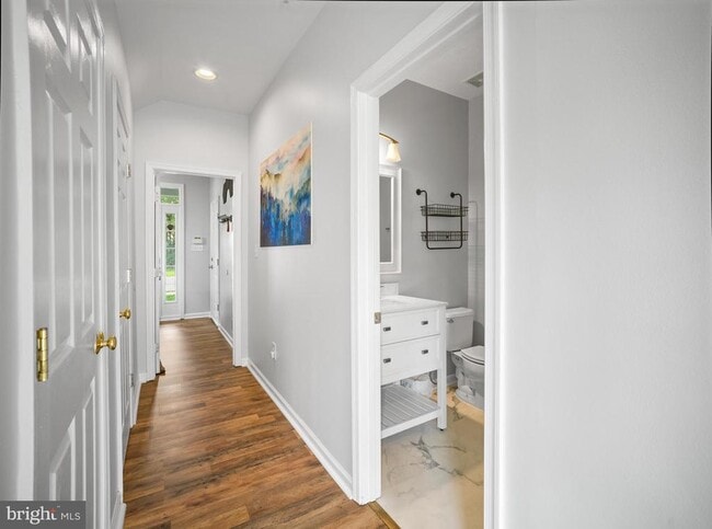 Building Photo - 44163 Azalea Ct