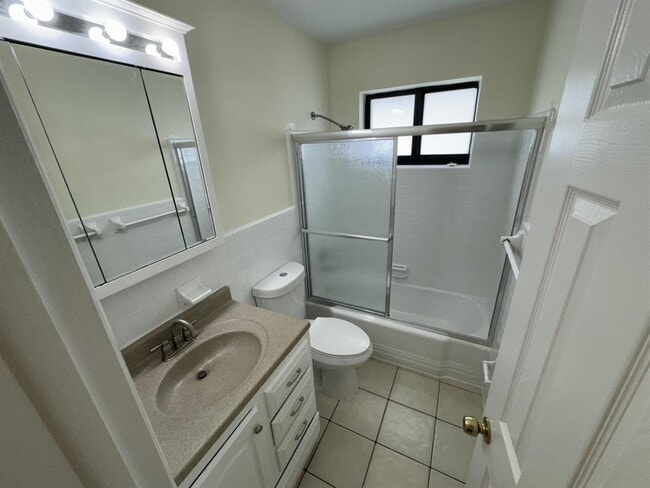 Photo - 1101 NE 18th Ct Townhome