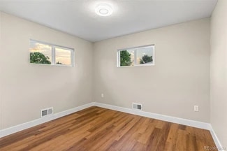 Building Photo - 10821 Larry Dr