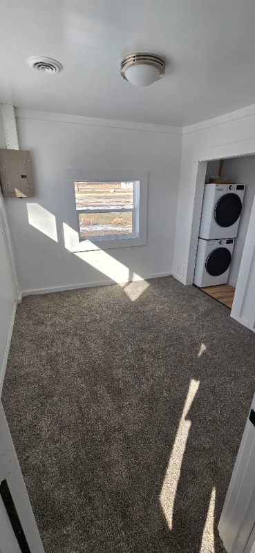 Building Photo - 120 2nd St