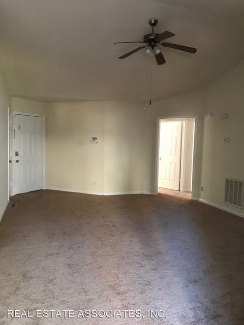 Building Photo - 3 br, 2 bath House - 1919 Fidelity Drive