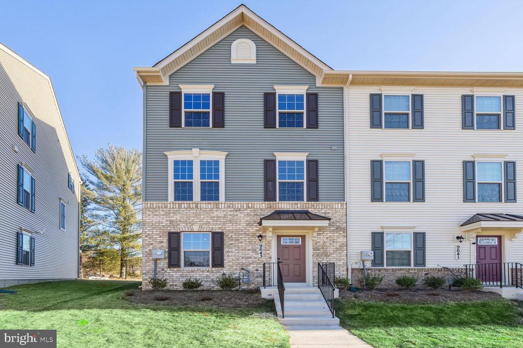 Foto principal - 9643 Tall Oaks Rd